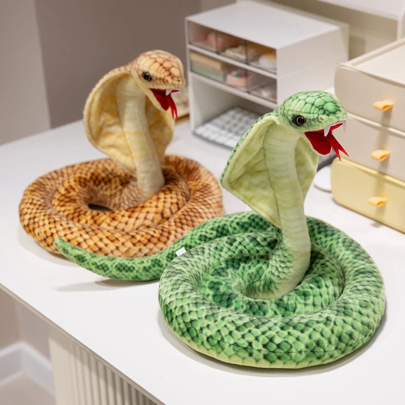 Lifelike Coiled Cobra Snake Plush Toy - Image 3