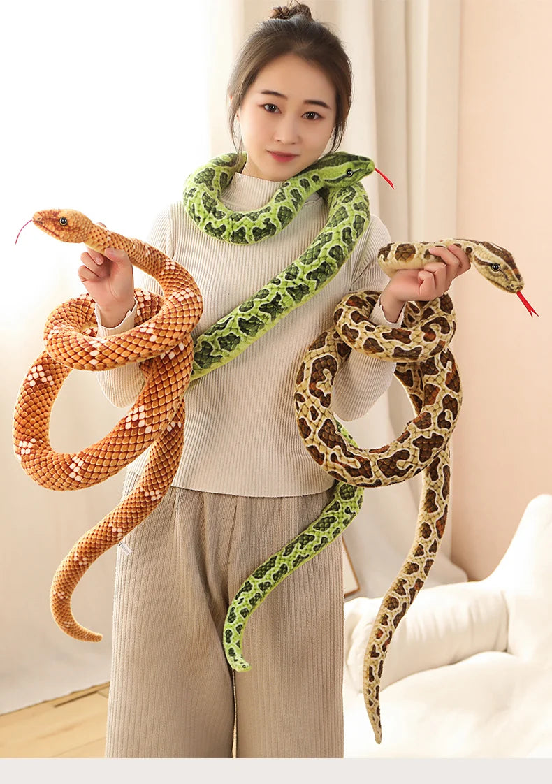 Realistic Green Spotted Plush Snake Toy - Image 4