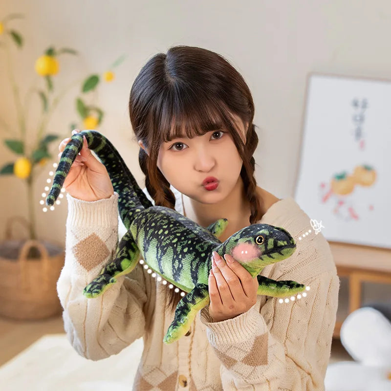 Lifelike Green Speckled Lizard Plush Toy - Image 4